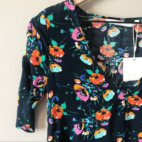 Zara NWT Floral V-Neck Peplum Ruffle Blouse XS - Picture 5 of 9